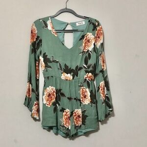 Material Girl Gauzy Green Floral Romper Size M (D)